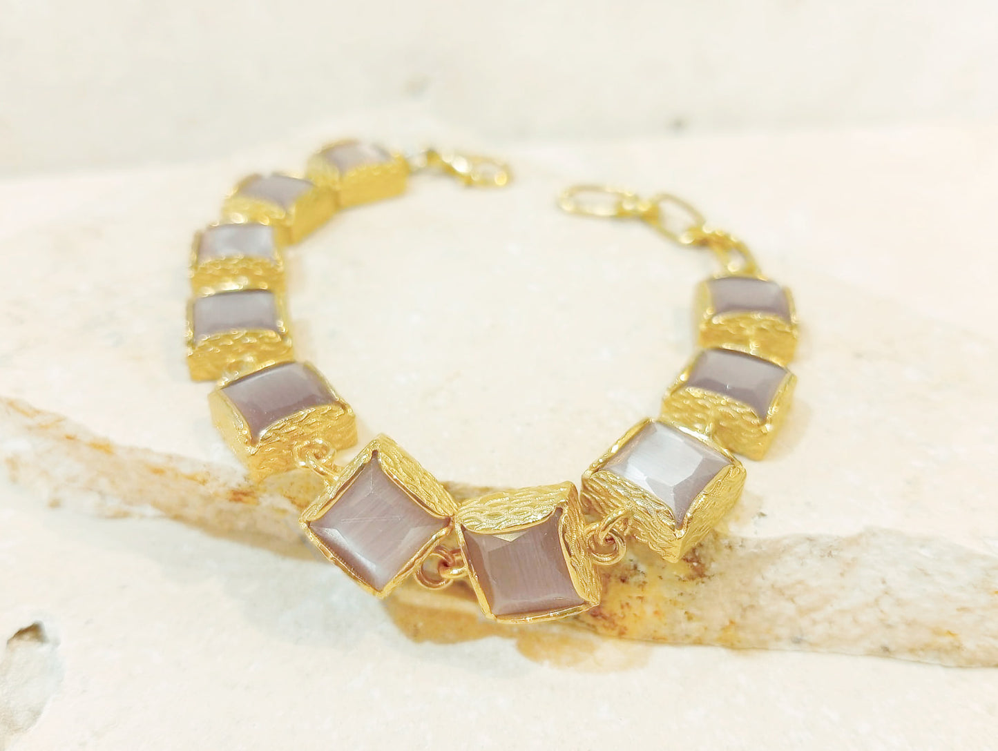 Bracelet petits carrés